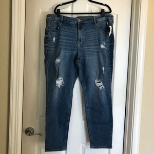 Old Navy Rockstar Super Skinny Distressed Jeans